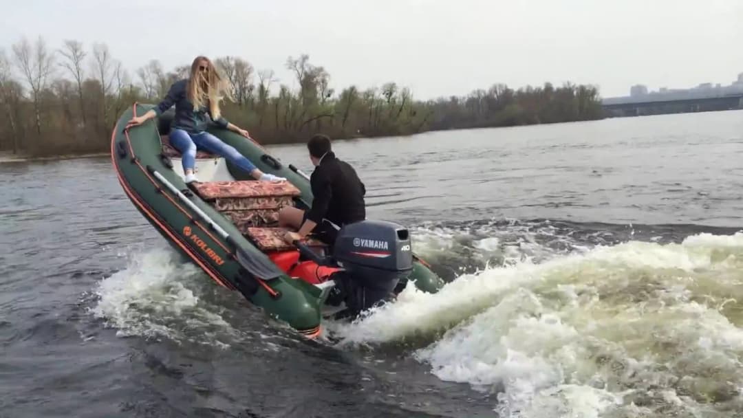 Jaki silnik do pontonu: uniknij błędów przy wyborze idealnego napędu