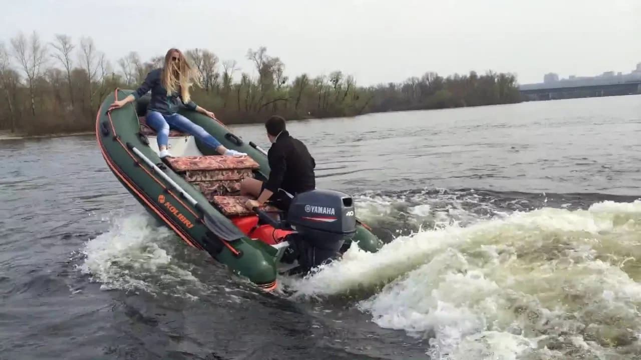 Jaki silnik do pontonu: uniknij błędów przy wyborze idealnego napędu