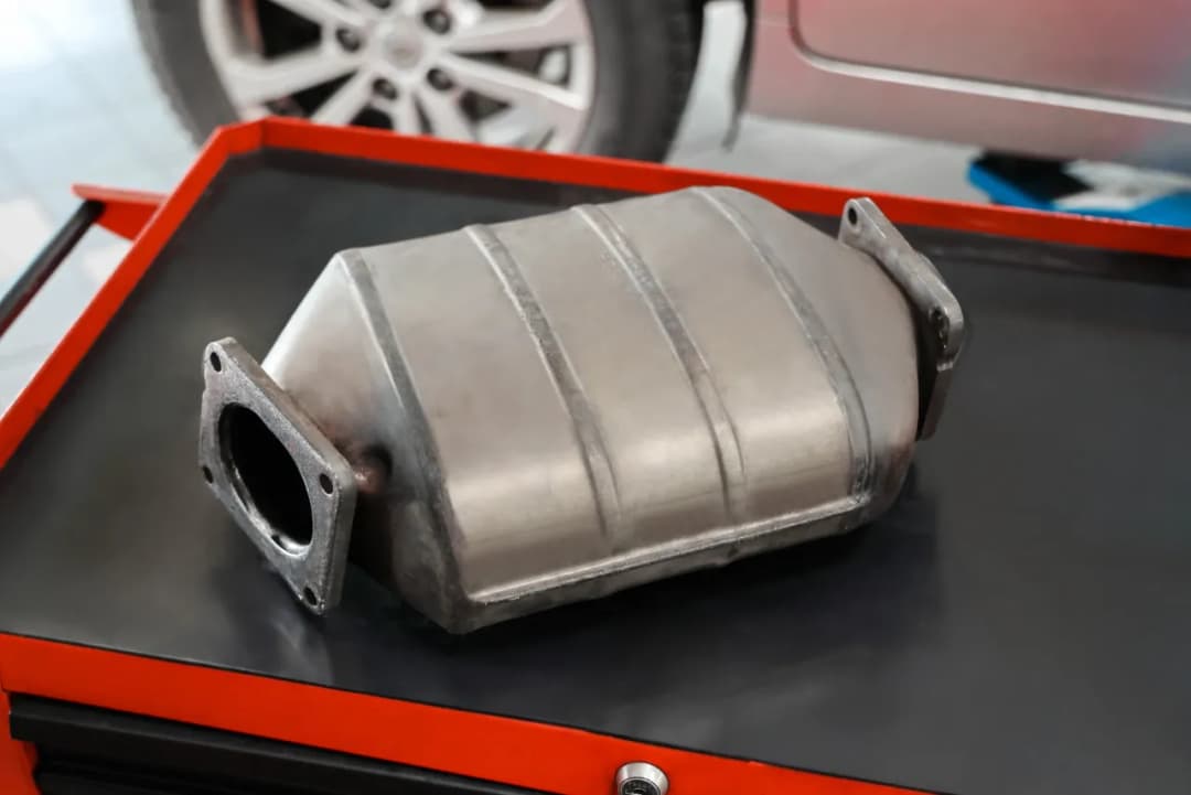 Insignia DPF objawy: Jak rozpoznać problemy i uniknąć kosztów naprawy