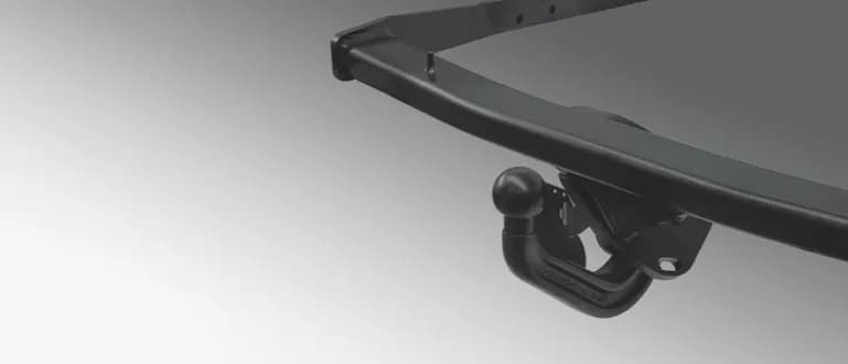 Gdzie znaleźć uchwyt do holowania w Honda Accord VII i jak go zamontować