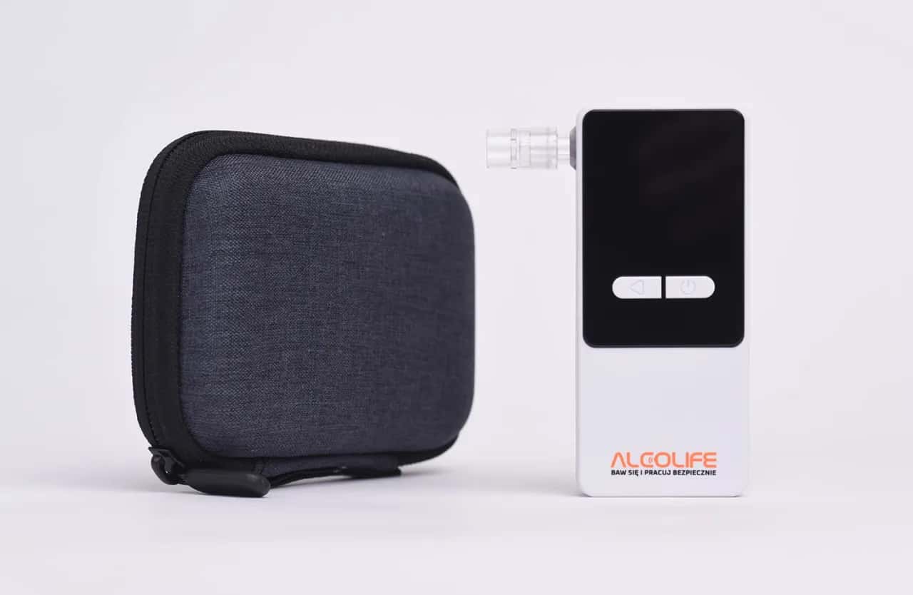 Jaki alkomat elektrochemiczny wybrać, aby uniknąć błędnych pomiarów?